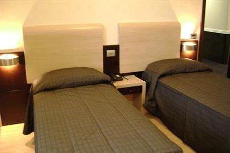 Eh Suites Rome Airport Euro House Hotels Fiumicino Eksteriør bilde