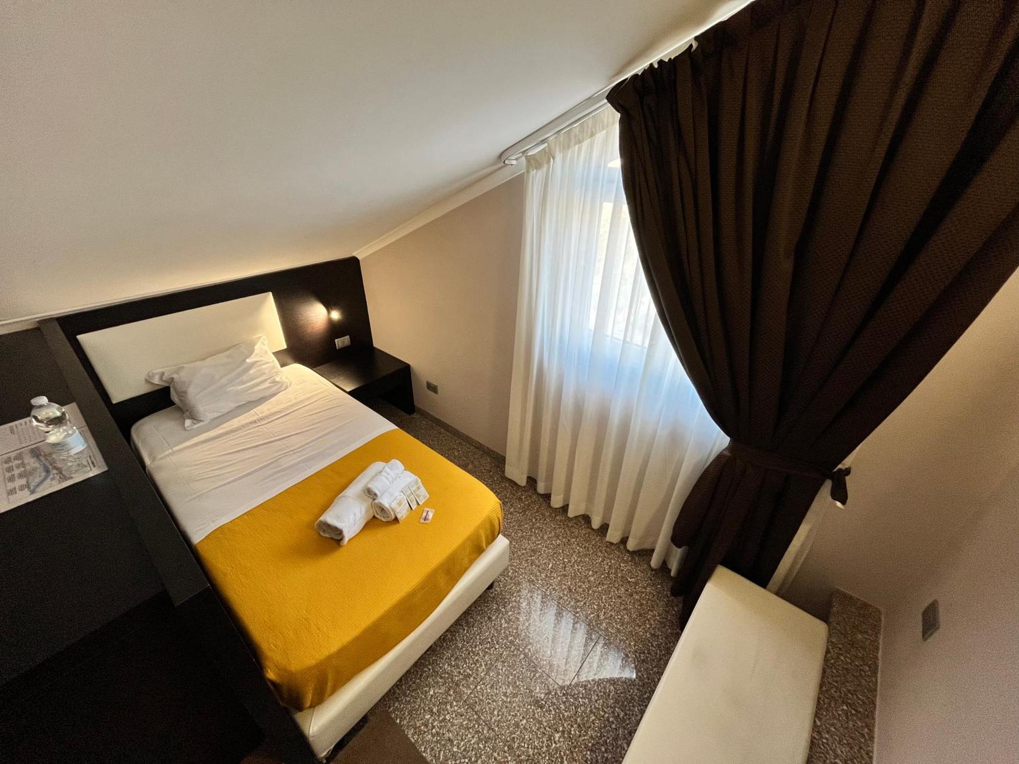 Eh Suites Rome Airport Euro House Hotels Fiumicino Eksteriør bilde