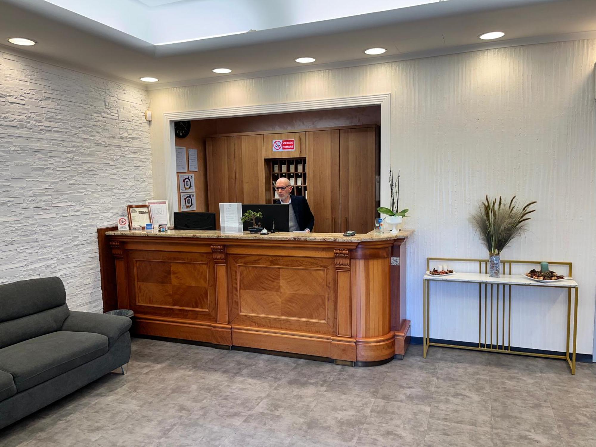 Eh Suites Rome Airport Euro House Hotels Fiumicino Eksteriør bilde