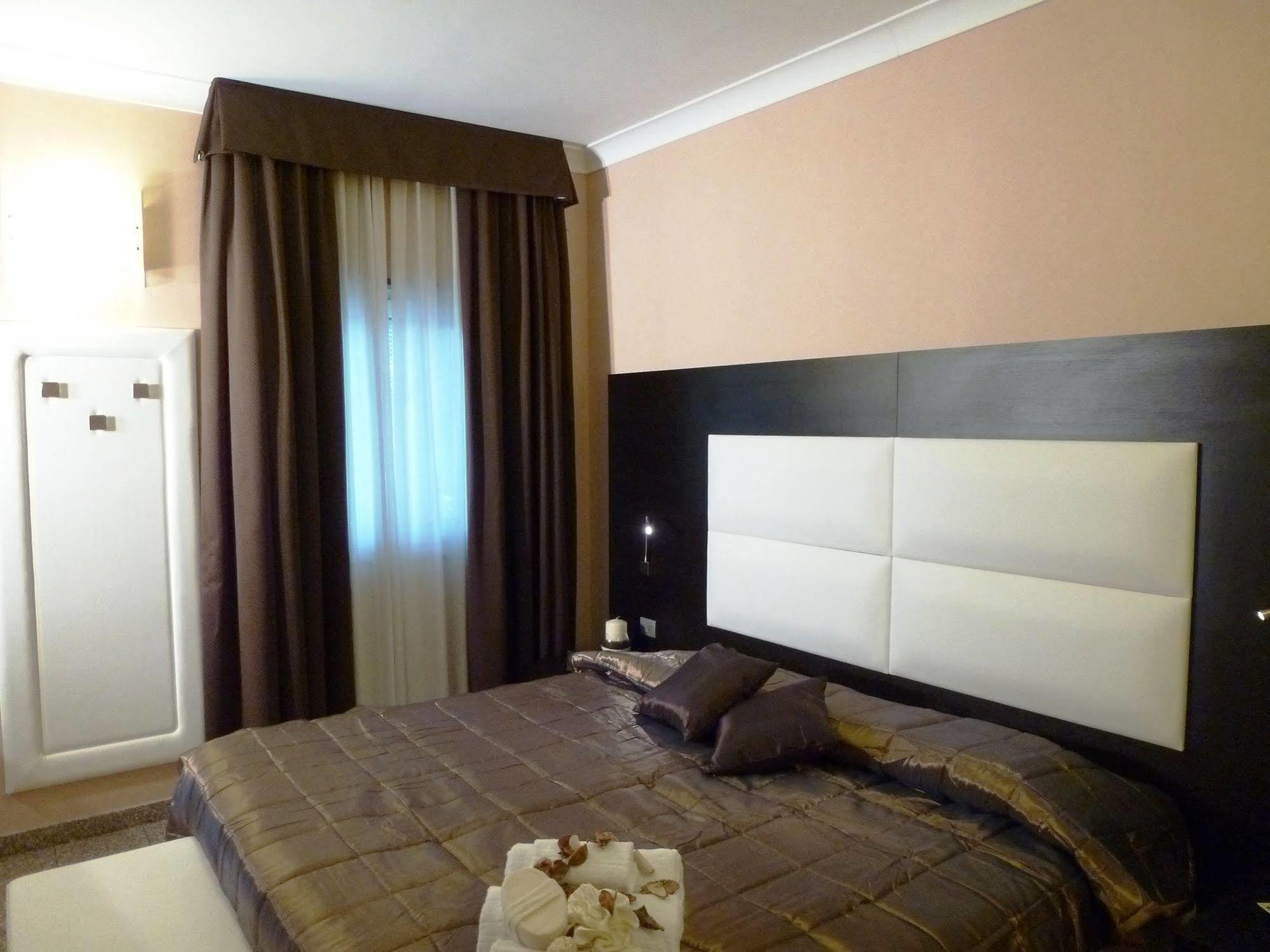 Eh Suites Rome Airport Euro House Hotels Fiumicino Eksteriør bilde