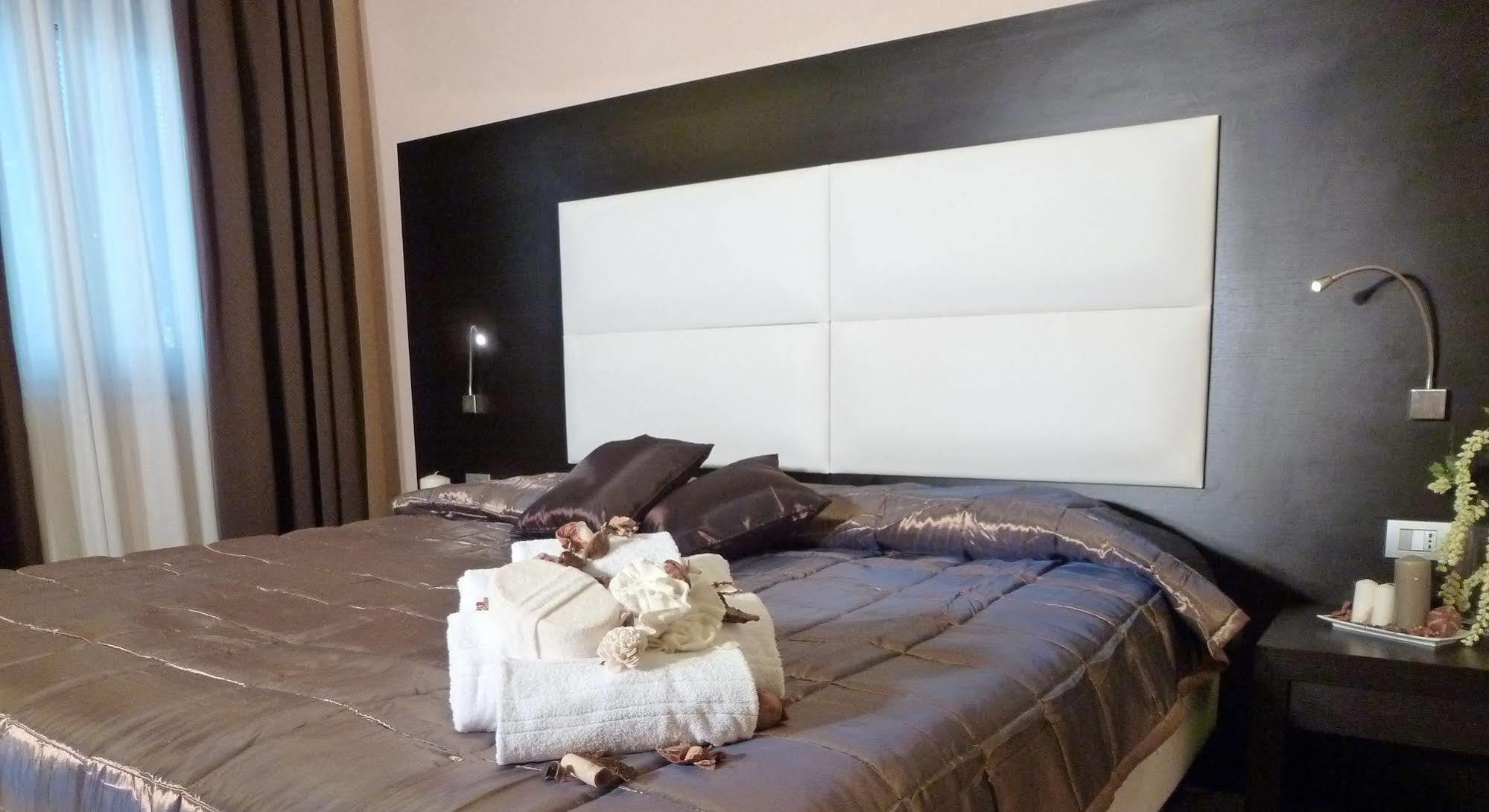 Eh Suites Rome Airport Euro House Hotels Fiumicino Eksteriør bilde
